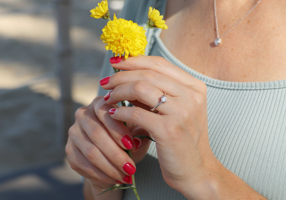 Enlace-moi │ bague solitaire éthique │ or recyclé et diamant créé en laboratoire