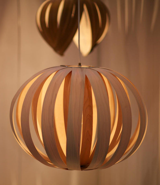 Lampe ruth / large / érable er merisier rouge