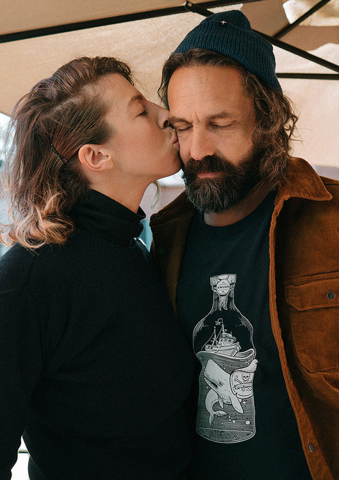 Baleine - bleu marine