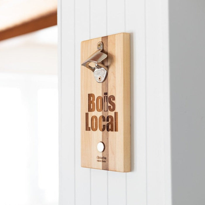 Décapsuleur mural avec aimant "le d-bouche"