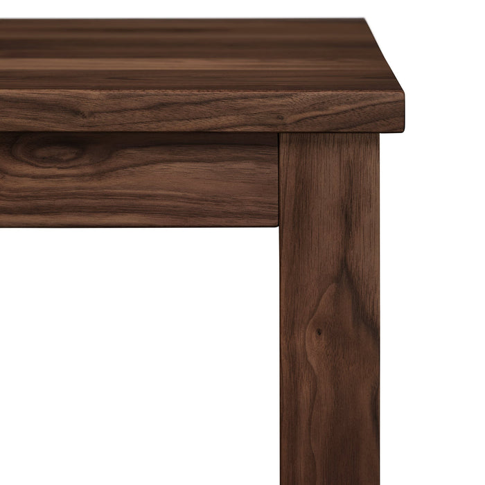 Table classique en bois massif