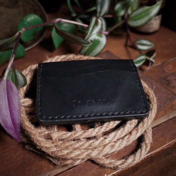 Montreal-made black leather wallet for sustainable fashion