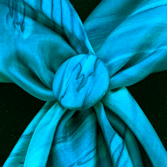 Foulard carré de soie émeraude et marine - Soierie Huo