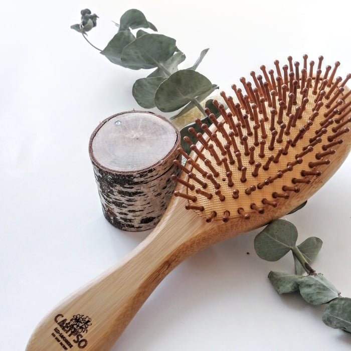 BROSSE À CHEVEUX EN BAMBOU - Ecofriendly Bamboo hairbrush - Calypso Éco-savonnerie