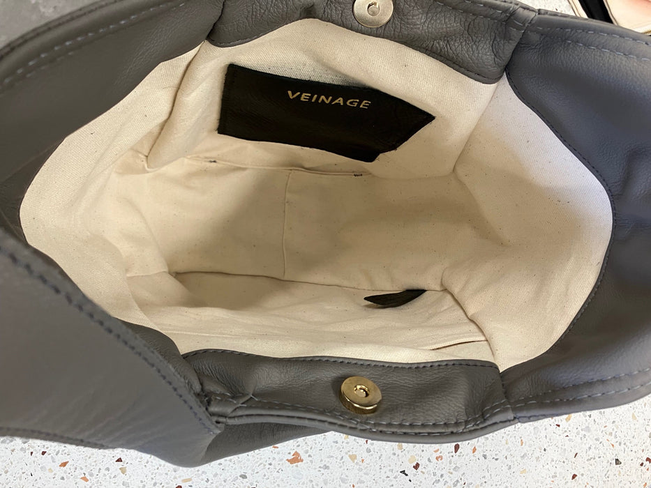 Sample one of a kind geometrical leather tote bag mont-royal