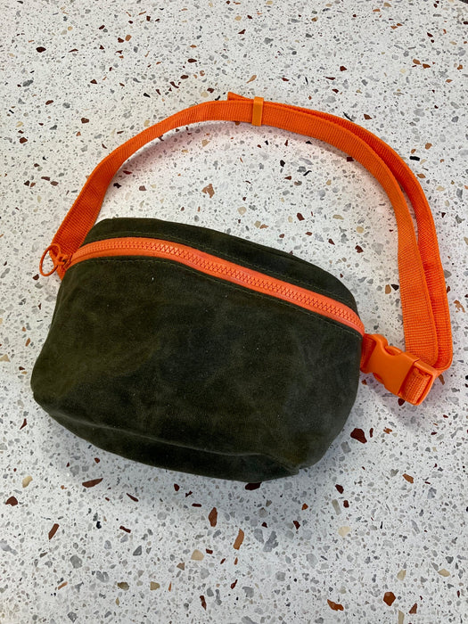 Sample fanny pack, waist bag pio model prototype