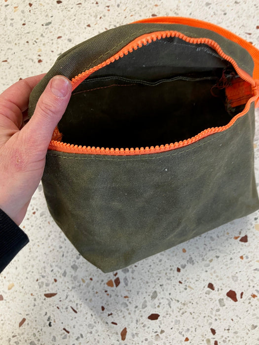 Sample fanny pack, waist bag pio model prototype