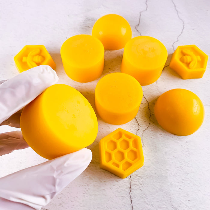 Revitalisant solide et barre de rasage