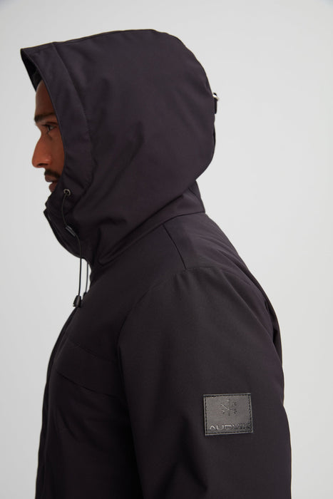 Manteau noir capuchon ajustable pour homme.