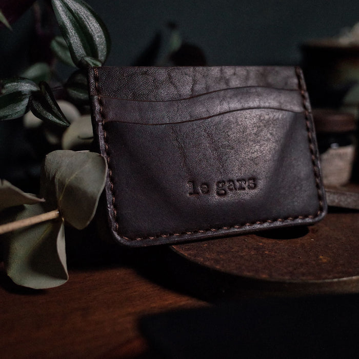 Customizable chocolate brown leather wallet perfect for gifting
