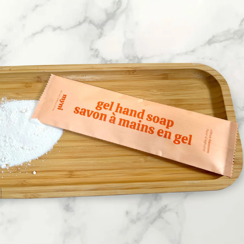 savon à mains en poudre de la marque Myni