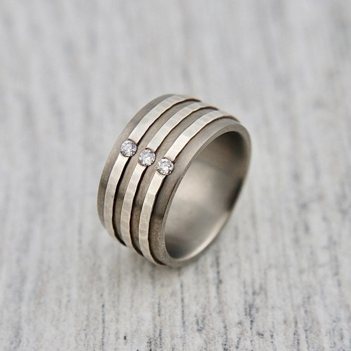 Christine Dwane Bague en argent, titane et diamants