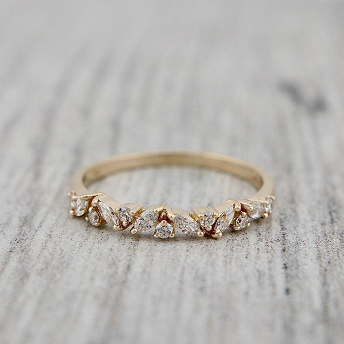 Mathieu Blanchard Bagues Bague semi-éternité Marquise en or 14K et diamants