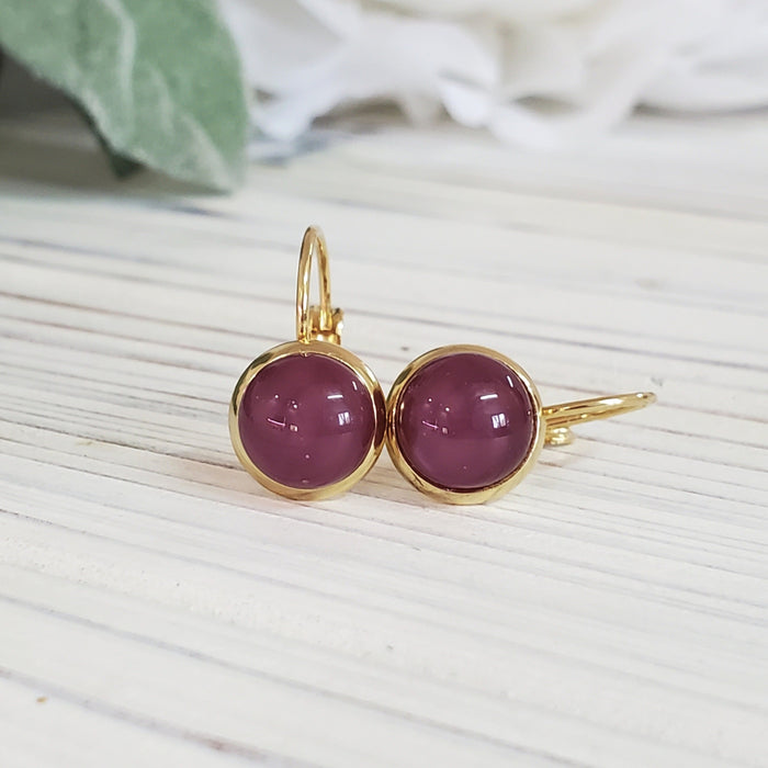 Boucles leviers prune opaque, mat ou lustré, verre fusion - Bijoux Le fil d'Ariane