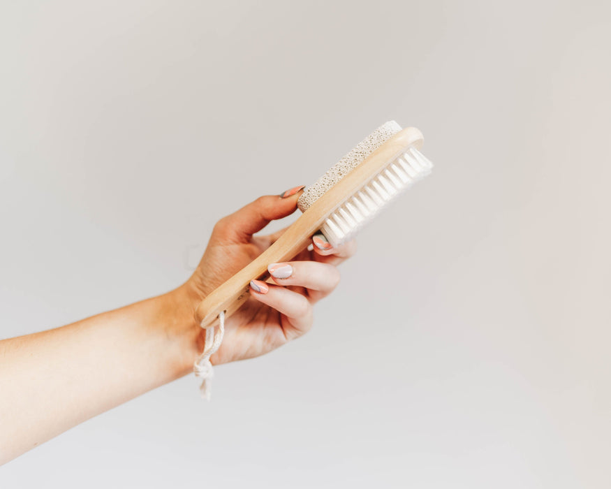 Brosse pierre ponce en bambou