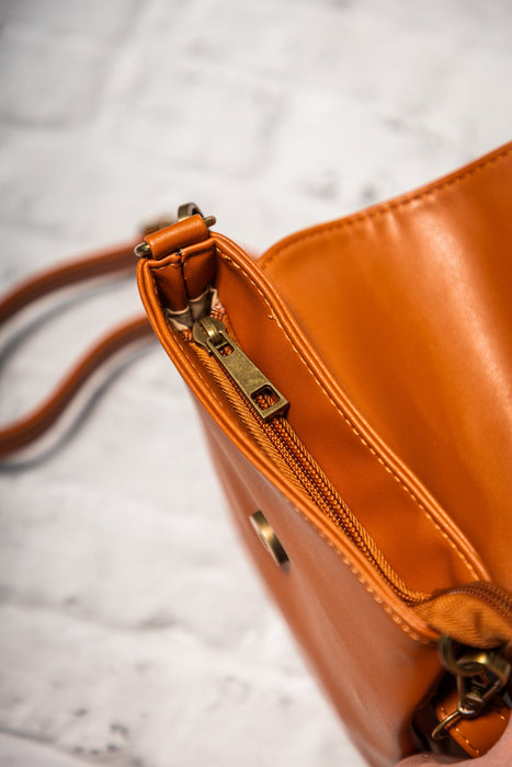 Mini sac à bandoulière (similicuir) | mini handbag (leatherette)