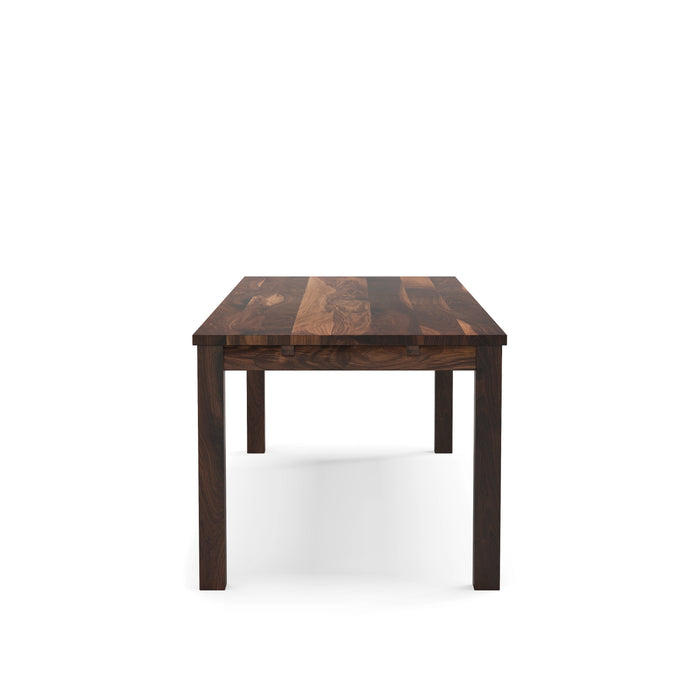 Table classique en bois massif