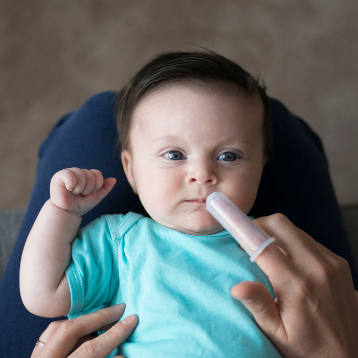 Brosse à dents à doigt pour bébé||baby finger toothbrush