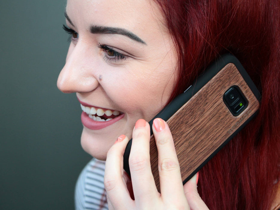 Étui samsung galaxy s8 en bois noyer et côtés en polycarbonate