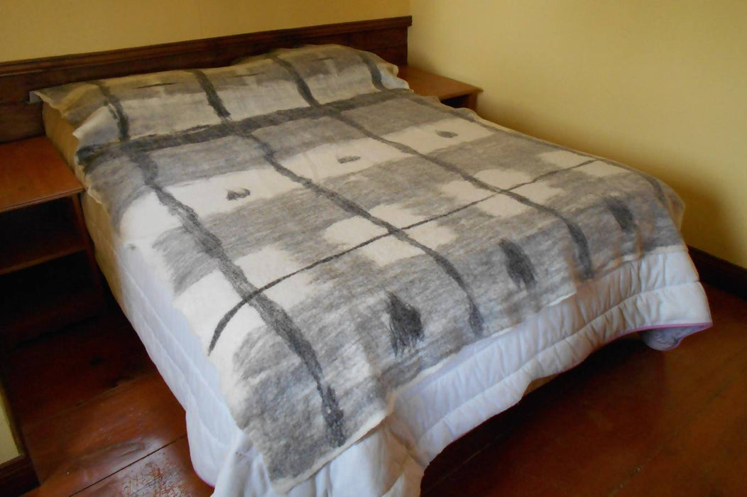 Jeté / couverture écologique naturelle et hypoallergénique : 100% alpaga