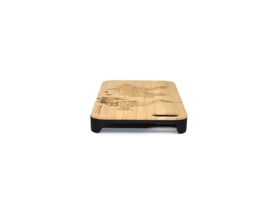 Étui iphone 5 en bois et côtés en polycarbonate - bambou avec gravure carte du monde