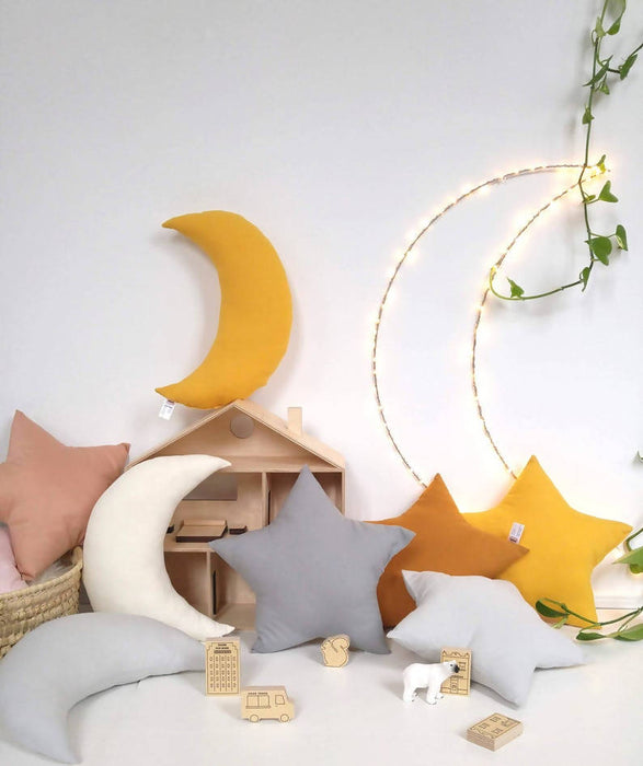 Coussin lune par the butter flying
