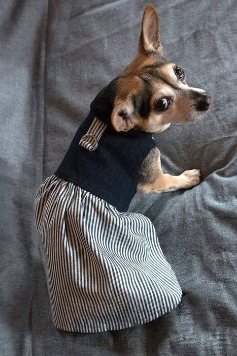Robe harnais en denim jeans bleu foncé et ligné bleu et blanc pour chien xxxs, xxs, xs, s, m et l