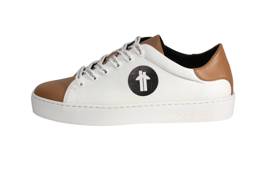 Sneakers dépareillés, véganes en "cuir" de pomme - modèle animlogo, blanc et cognac, pour femmes