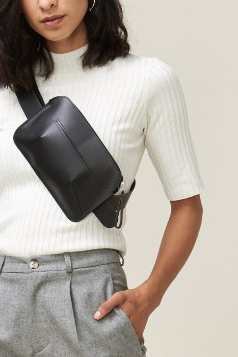 Sac banane en cuir noir