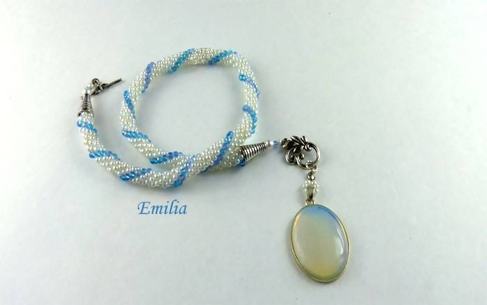 Collier de perles émilia