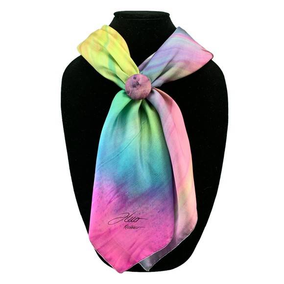 Ensemble carré de soie et clip coulé bonbon