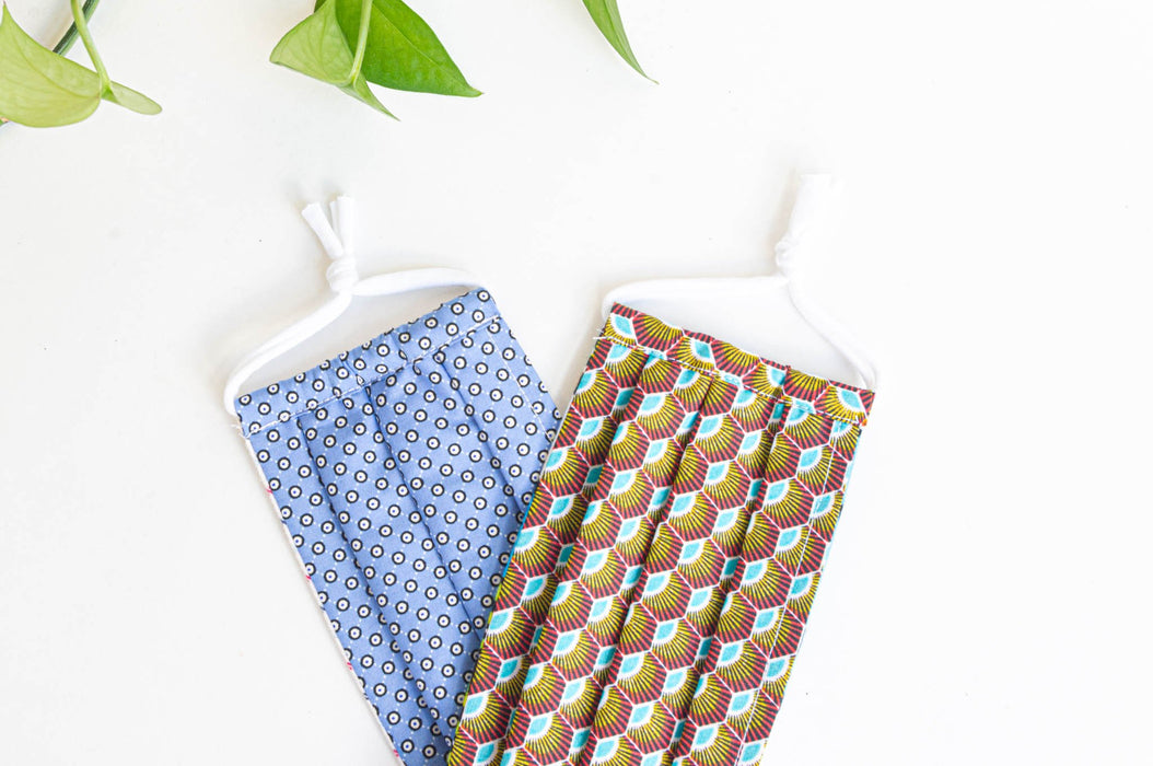 Masque en tissu - cercles bleus & paon