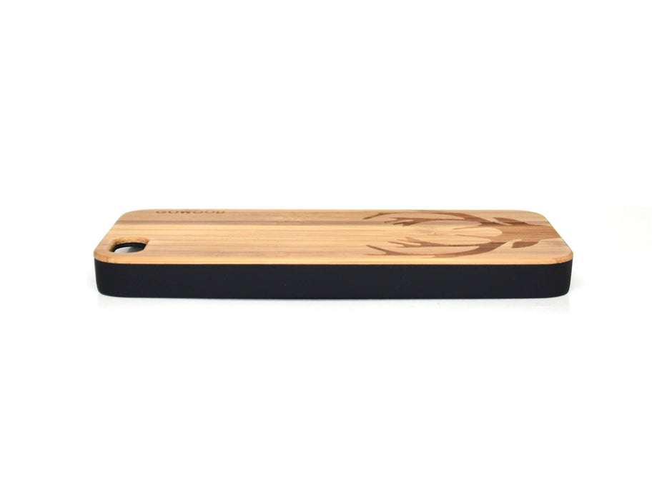 Étui iphone 5 en bois et côtés en polycarbonate - bambou avec gravure chevreuil