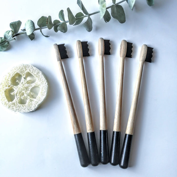 Ensemble de 5 brosses à dents en bambou écologique- kit of 5 bamboo toothbrushes
