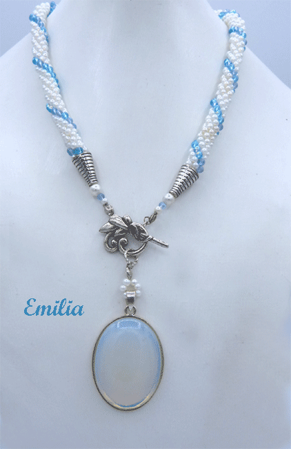 Collier de perles émilia