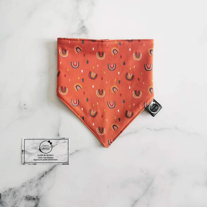 Bavoir à motits pluie arc en ciel rust