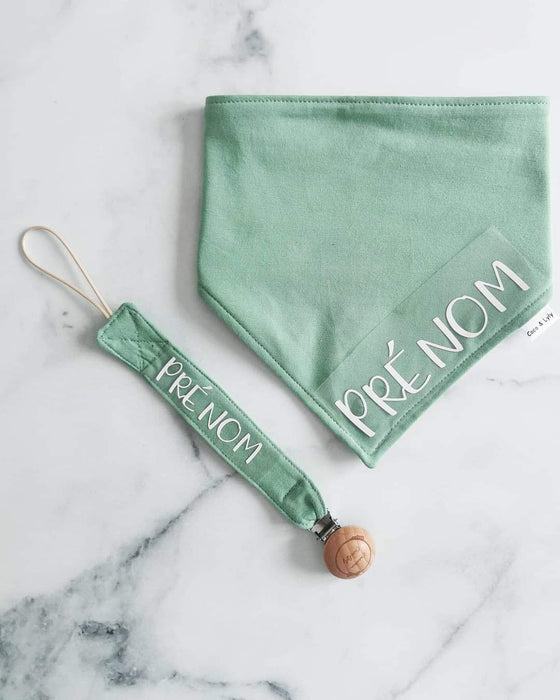 Bavoir et attache suce tissus avec prénom