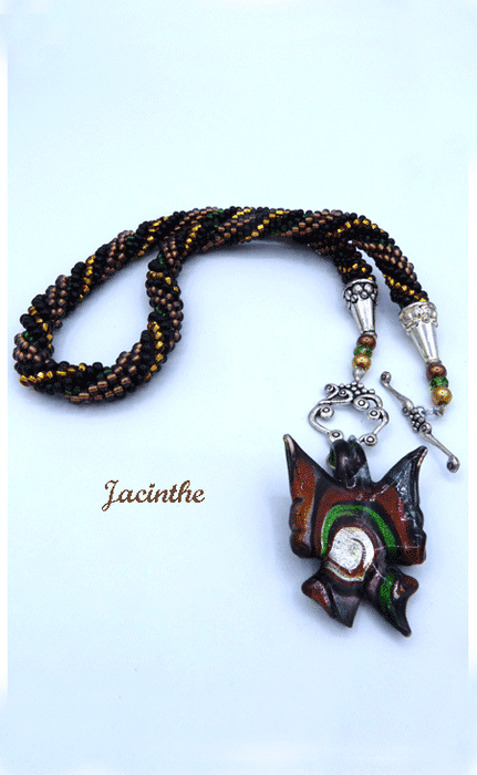Collier de perles jacinthe