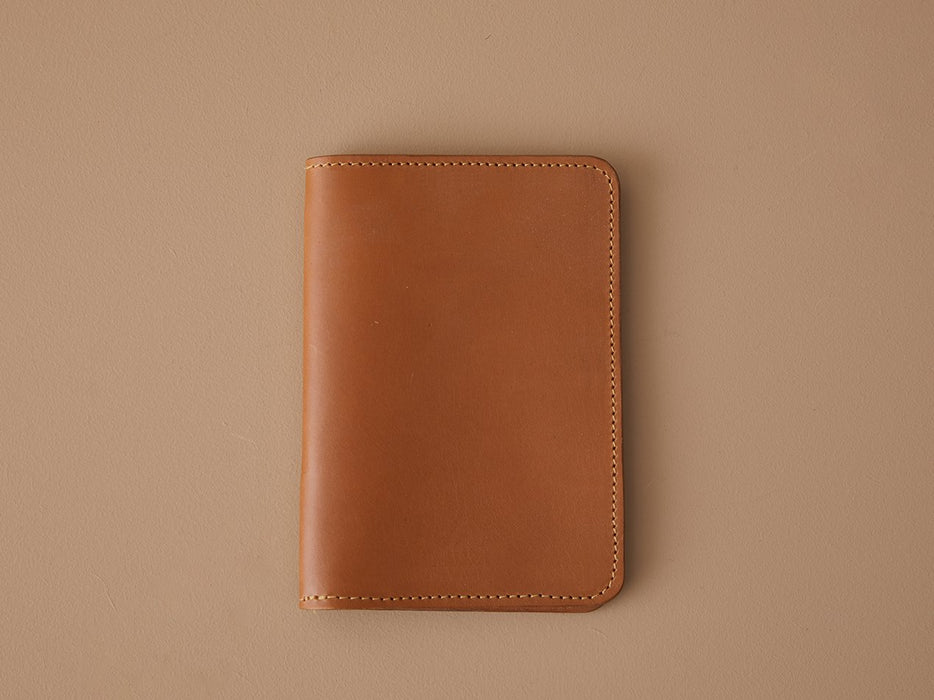 Porte-passeport en cuir sienna