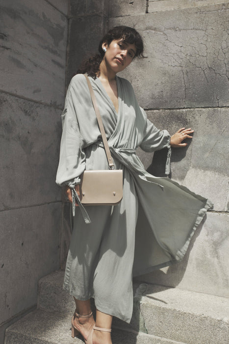 Sac bandoulière en cuir taupe