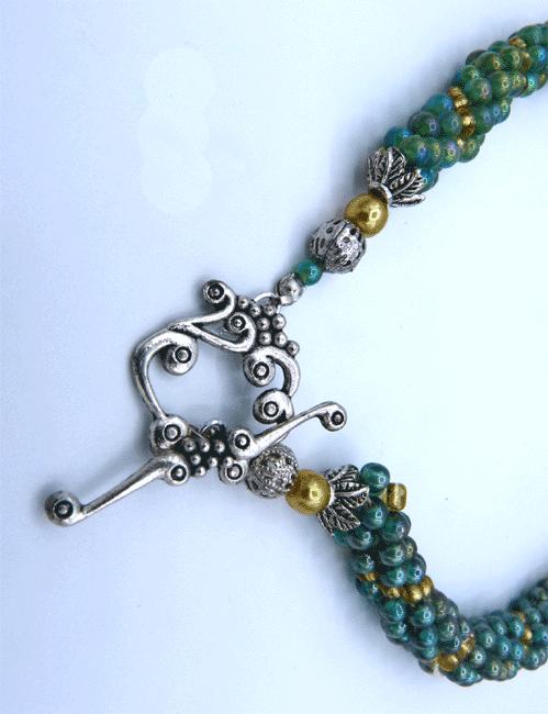 Collier de perles marguerite