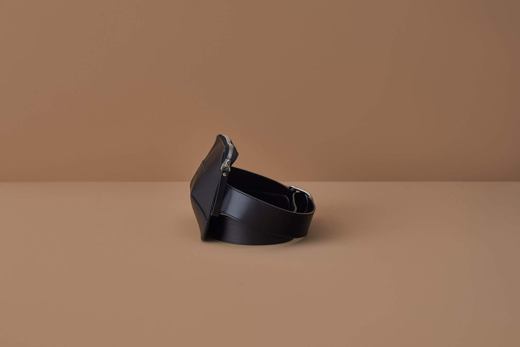 Sac banane en cuir noir