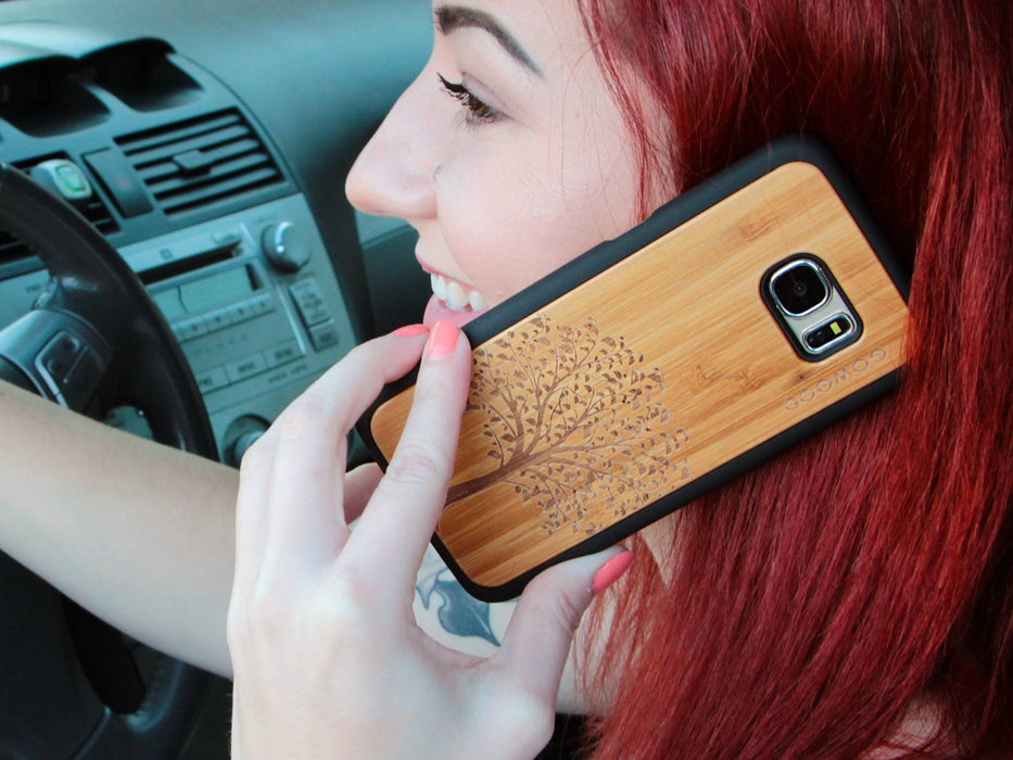 Étui samsung galaxy s7 edge en bois et côtés en polycarbonate - bambou avec gravure arbre