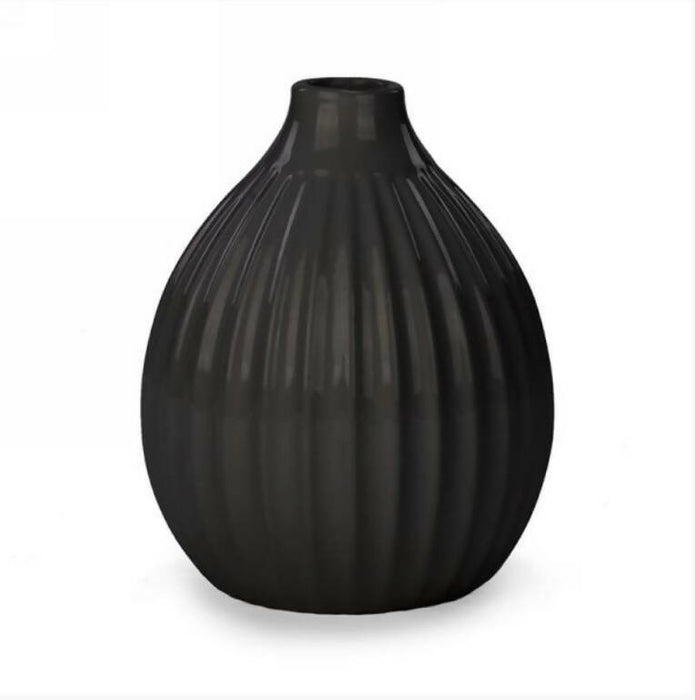 Vase noir strié