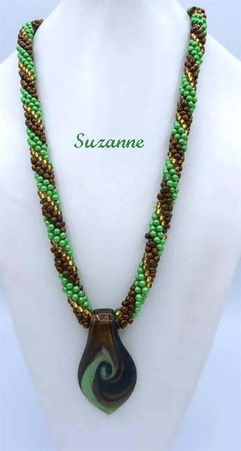 Collier de perles suzanne
