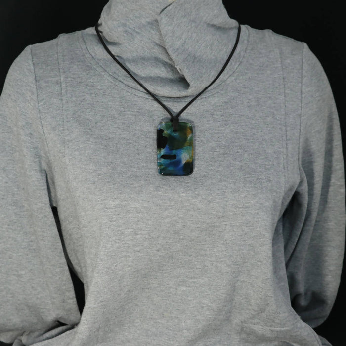 Nouveau/pendentif de verre tons de bleu vert ambre/rectangulaire/longueur ajustable