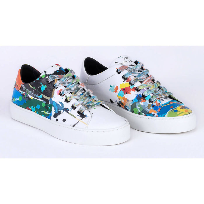 Sneakers dépareillés, véganes en "cuir" de pomme - modèle prismaloco pour femmes