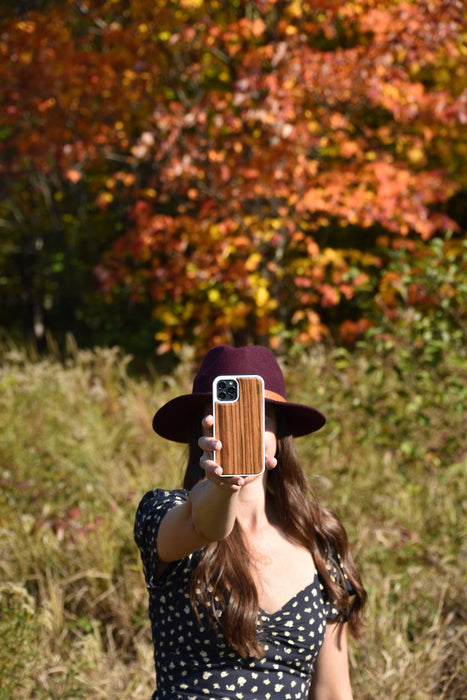 Étui iphone 12 mini en bois de zèbre et côtés en tpu
