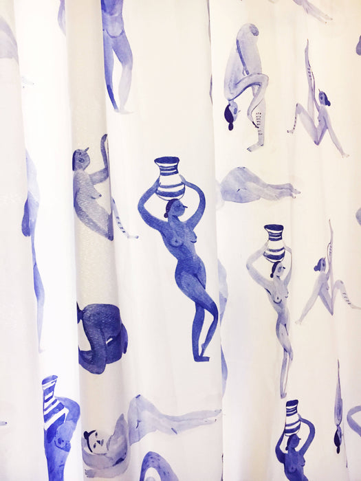 Rideau de douche en polyester, imperméable et lavable, 71" x 71", conçu en collaboration avec l'artiste agathe b-b