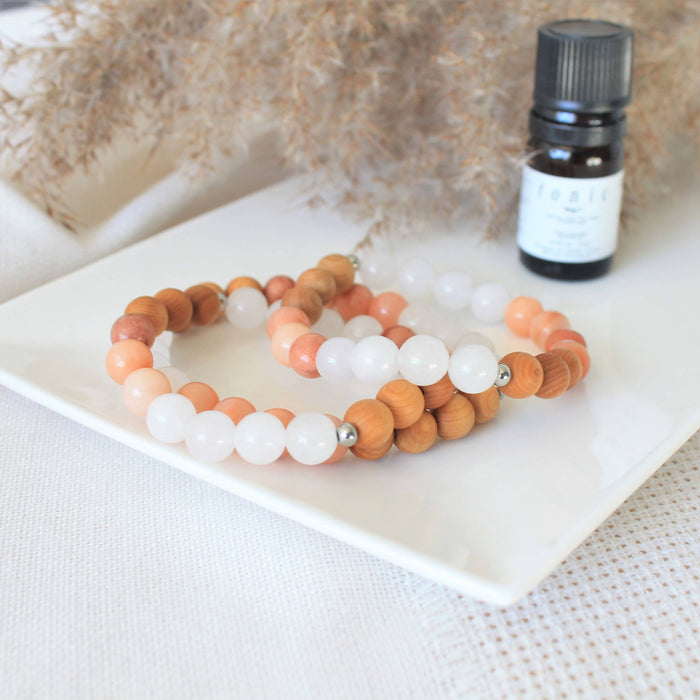 Bracelet diffuse en pierres semi-précieuses, aventurine rose, quartz blanc et bois de cèdre, billes en acier inoxydable